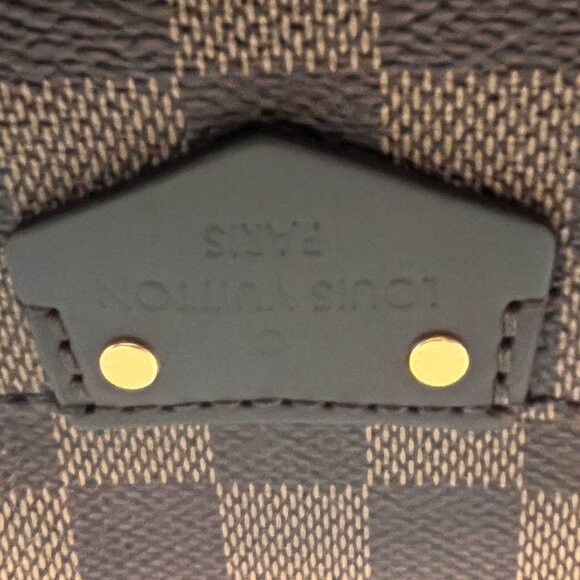 ๐ Authentic Louis Vuitton South Bank Besace Damier Ebene Canvas Shoulder Bag - Picture 10 of 10